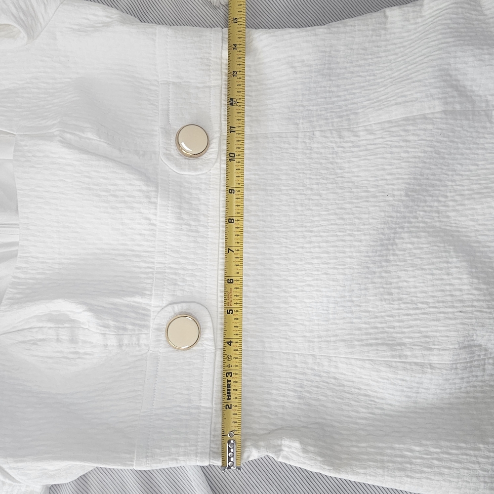 Donna Morgan‎ White and Gold Sheath Dress with Raglan Sleeves - Picture 9 of 11
